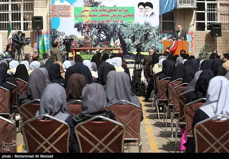 جشنواره ادبی دانش آموزی در شهرستان زرند برگزار شد