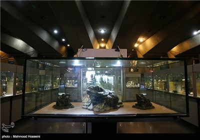 موزه سنگ و گوهر مجموعه فرهنگی هنری برج آزادی