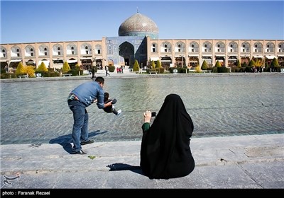 سرزمین مادری / میدان امام خمینی (ره) - اصفهان