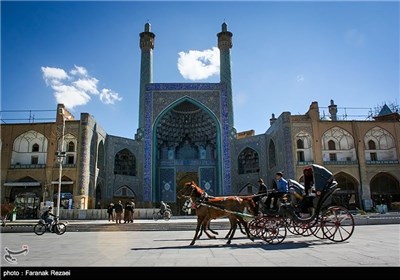 سرزمین مادری / میدان امام خمینی (ره) - اصفهان