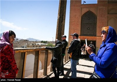 سرزمین مادری / عالی قاپو