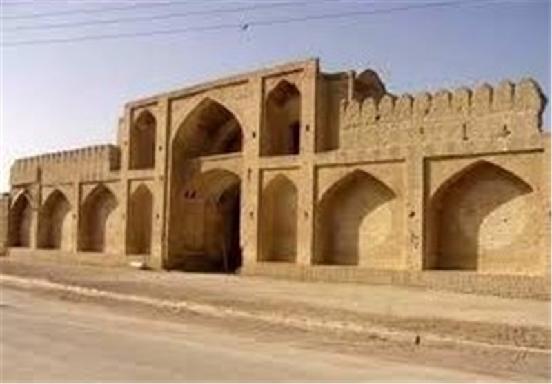 طرح جامع مجموعه تاریخی قلعه ایزدخواست تدوین شود