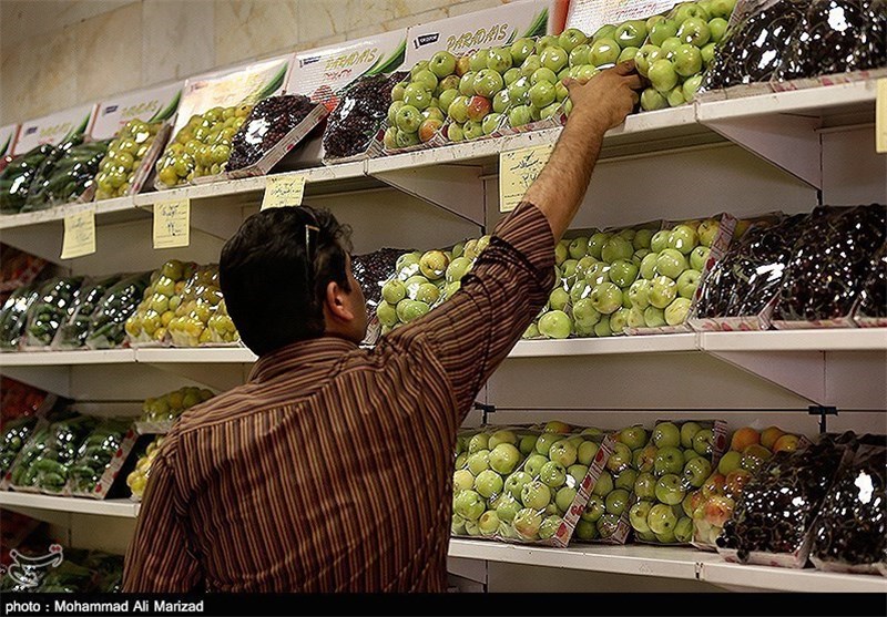 برخی خرده‌فروشان قیمت میوه‌ها را تا 200 درصد افزایش می‌دهند