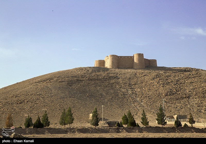 Jalal-e-Din Castle: Military Fortress of the Desert