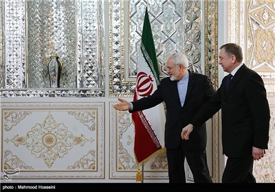 Iran's FM Zarif, Belarusian Counterpart Meet in Tehran