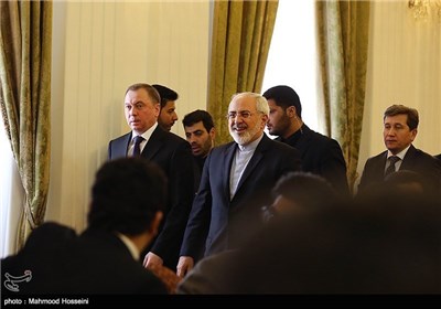 Iran's FM Zarif, Belarusian Counterpart Meet in Tehran