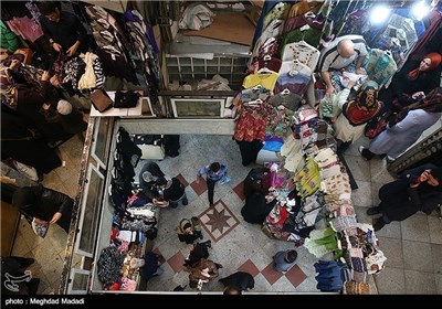  Iranian People Preparing for New Year