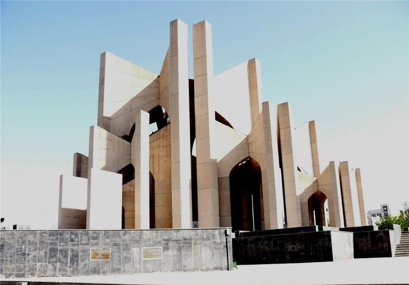 Maqbaratoshoara: Mausoleum of Poets in Iran&apos;s Tabriz