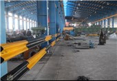 مطالبات کارگران کارخانه ذوب آهن اردبیل پرداخت شود