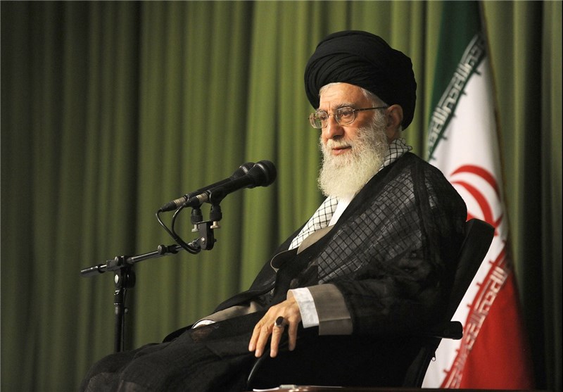 رئیس، مدیران و جمعی از محققان جهاد دانشگاهی با امام خامنه‌ای دیدار کردند