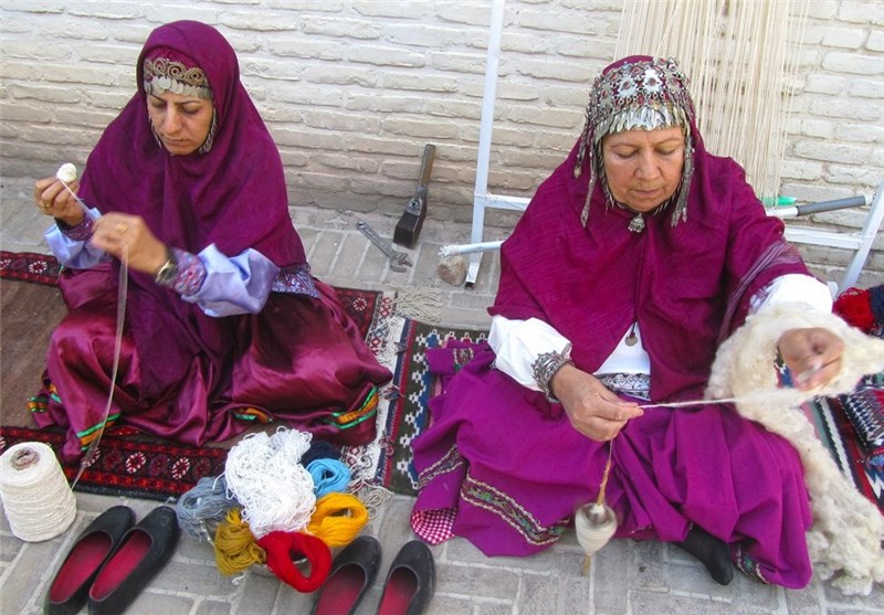 عشایر چهارمحال و بختیاری در 30 رشته صنایع دستی فعالیت می‌کنند