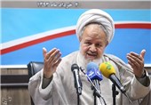 لفظ امام شایسته رهبری نظام اسلامی ایران است