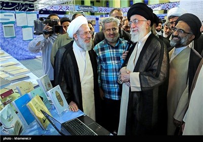 Supreme Leader Visits Cultural Exhibition in Tehran