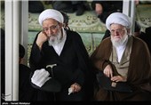 مرحوم آیت الله مهدوی کنی در نماز جمعه تهران