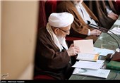 مرحوم آیت الله مهدوی کنی در اجلاس خبرگان رهبری