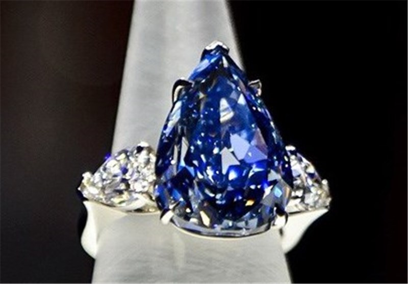 الماس آبی سنگ قیمتی زینتی