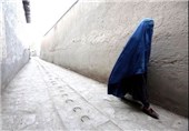 عفو بین‌الملل: زنان افغانستان از جامعه حذف شده‌اند