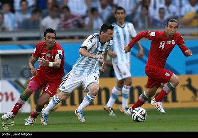 دیدار تیم‌های فوتبال ایران و آرژانتین - جام جهانی 2014 برزیل (3)