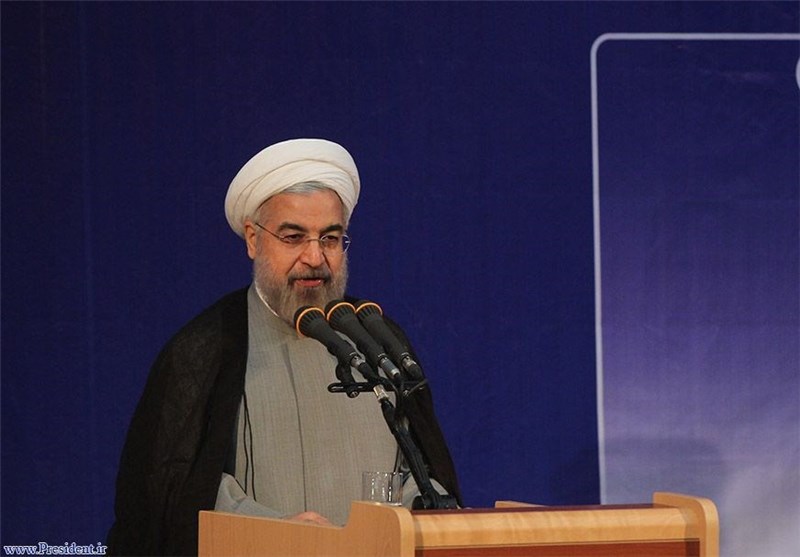 Rouhani Called on Academic Elites to Help Gov&apos;t Find Solution to Problems