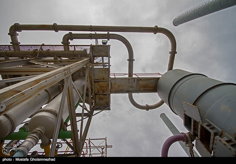 آسیبی به تأسیسات نفتی کشور وارد نشده / سوخت‌رسانی ادامه دارد
