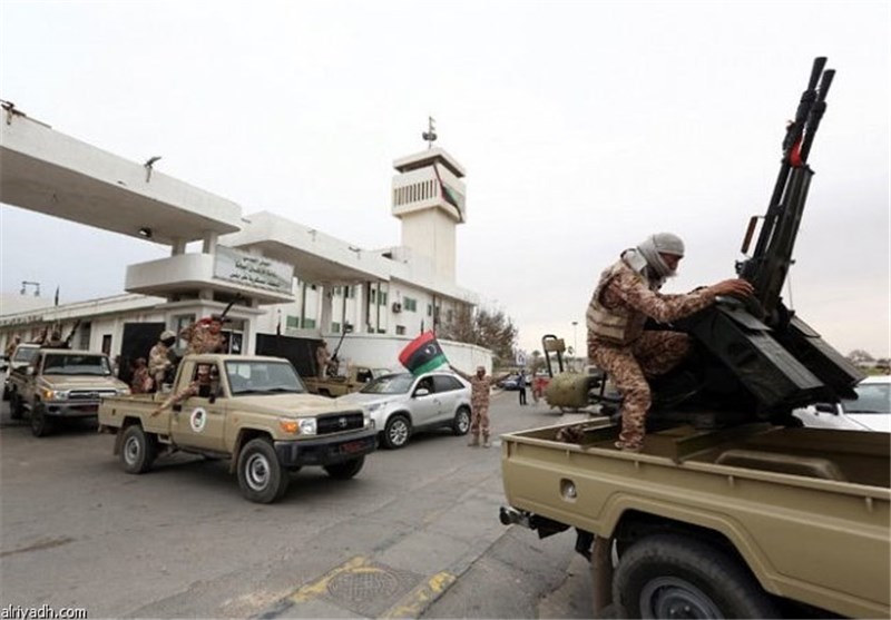 Heavy Fighting Breaks Out near Libya&apos;s Tripoli Airport