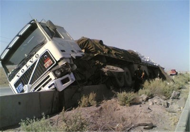 تردد کامیون در محور شهربابک - هرات ممنوع شد