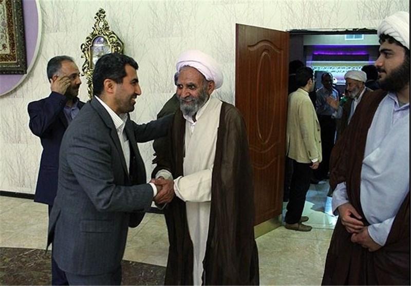 دیدار نایب رئیس کمیسیون اقتصادی مجلس با روحانیون کرمان + تصاویر