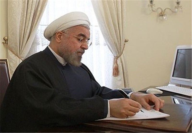 روحانی درگذشت همشیره محمدعلی نجفی را تسلیت گفت
