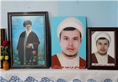 پدر شهید افغانستانی:از «راهیان نور» خاک جبهه‌های ایران را سوغات آورد و آخرمثل شهدای ایرانی شهید شد