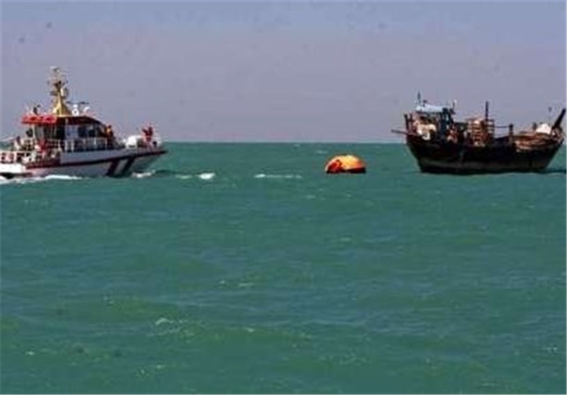 6 سرنشین شناور غرقی در خلیج‌فارس حوالی بندر دیلم نجات یافت