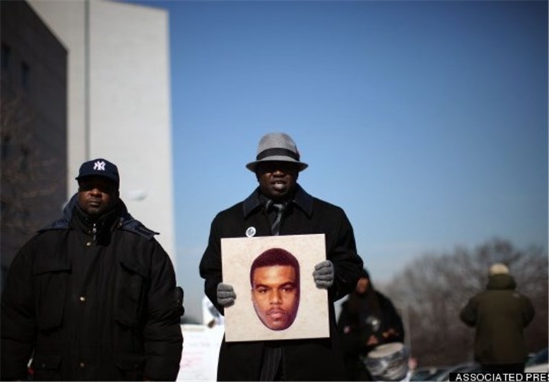 تظاهرات در آمریکا در اعتراض به قتل نوجوان سیاه‌پوست توسط پلیس