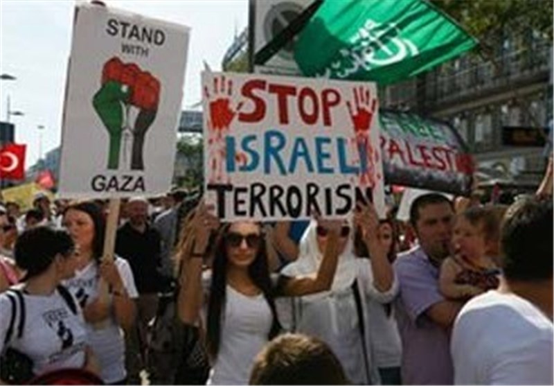 هزاران نفر در اتریش علیه تجاوز اسرائیل به نوار غزه دست به اعتراض زدند