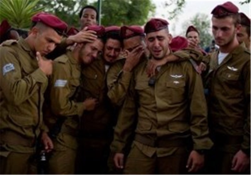 الاحتلال الصهیونی یعتقل عددا من الجنود سربوا معلومات حول اعداد القتلى عبر &quot;الواتس أب&quot;