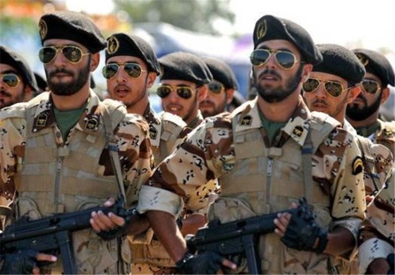 ایرانی مسلح افواج کی پریڈ کا تہران سمیت ملک بھر میں آغاز