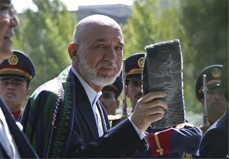 Karzai&apos;s Cousin, Ghani Ally Killed in Afghan Suicide Attack