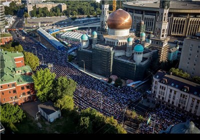 اقامة صلاة عید الفطر فی موسکو