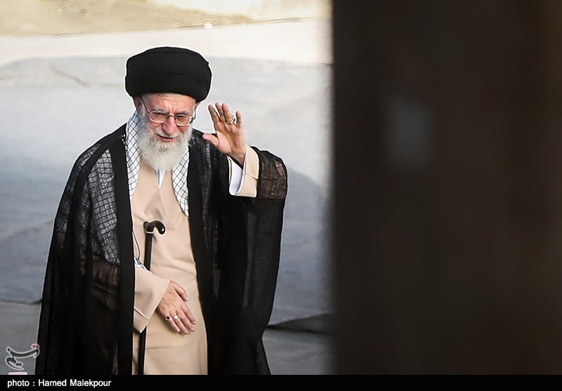 Leader Pardons Over 1,000 Iranian Prisoners on Eid