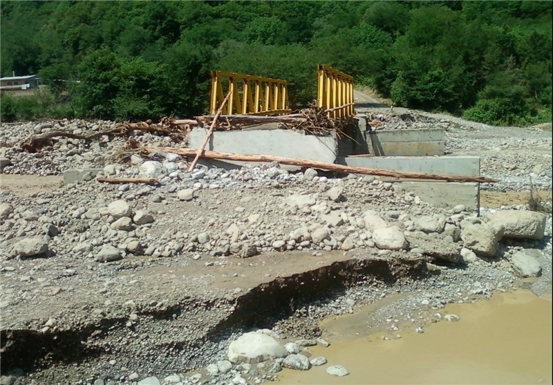 110 خانوار عشایری شهرستان فارسان امدادرسانی شدند