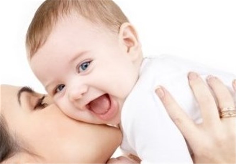 چگونه تشخیص بدهیم شیر مادر برای نوزاد کافی است؟