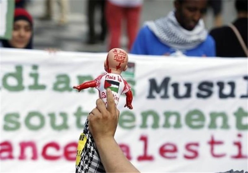 تظاهرات کنندگان فرانسوی اولاند را شریک جنایات اسرائیل در غزه دانستند