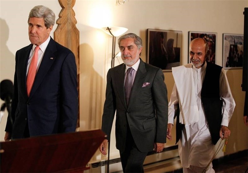 ملاقات «جان کری» با کاندیداهای افغان/ رایزنی‌ برای حل بن‌بست انتخاباتی ادامه دارد