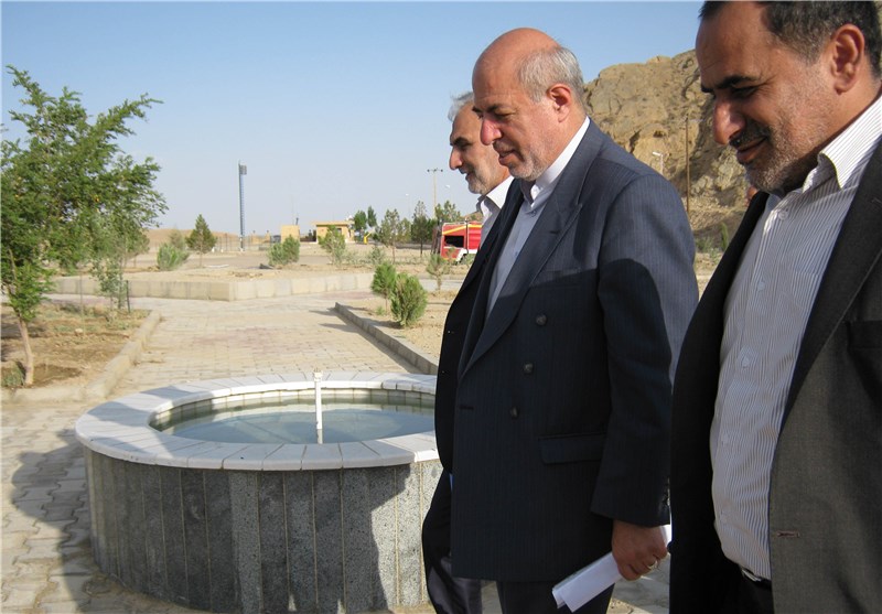 وزیر نیرو از طرح فاضلاب شهری خرمدره بازدید کرد