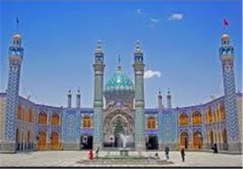 10000 گردشکر خارجی از امام‌زادگان شمال اصفهان بازدید کردند