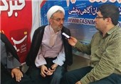 عارف و جلیلی در اجلاسیه اتحادیه انجمن‌های اسلامی شرکت می‌کنند