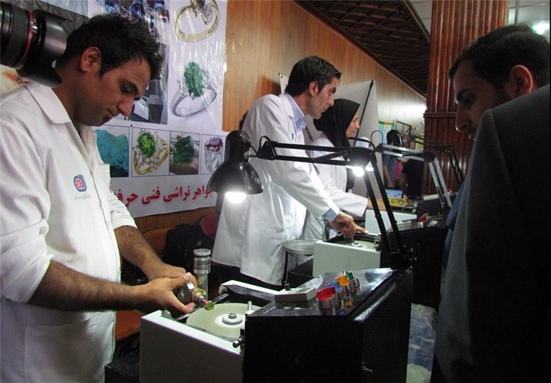 10 کارگاه آموزشی در مرکز هایتک فنی‌وحرفه‌ای کرمانشاه راه‌اندازی شد