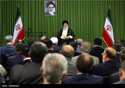 Iranian Ambassadors, Diplomats Meet Leader in Tehran