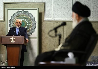 Iranian Ambassadors, Diplomats Meet Leader in Tehran