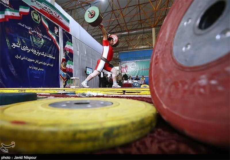 هفته پایانی لیگ وزنه‌برداری بزرگسالان کشور در همدان برگزار شد