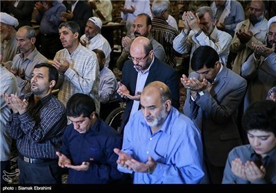 صلاة الجمعة فی طهران