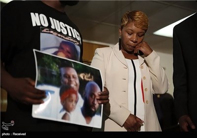ادامه اعتراضات به قتل جوان سیاهپوست در امریکا